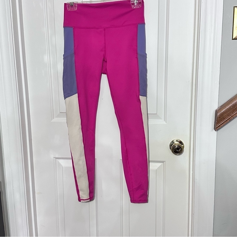 Fabletics Pink and Purple Colorblock Leggings Powerhold M 0786 P